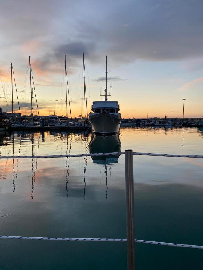 Aqua Resort Giulianova - Houseboat Experience Exterior foto